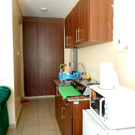 Breeze Land Apartment Ruaka Exterior photo
