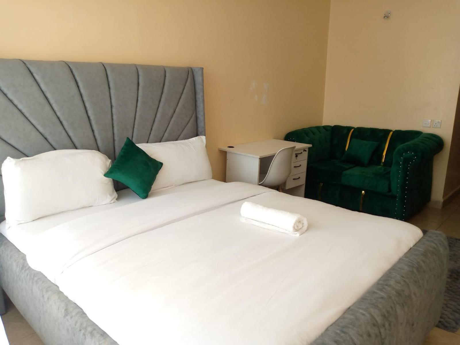 Apartment Breeze Land Ruaka